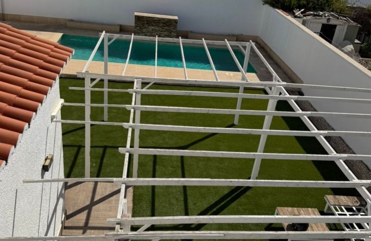 Resale - Villa -
Torrevieja - Costa Blanca