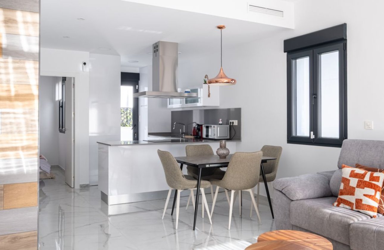 Resale - Villa -
Torrevieja - Costa Blanca