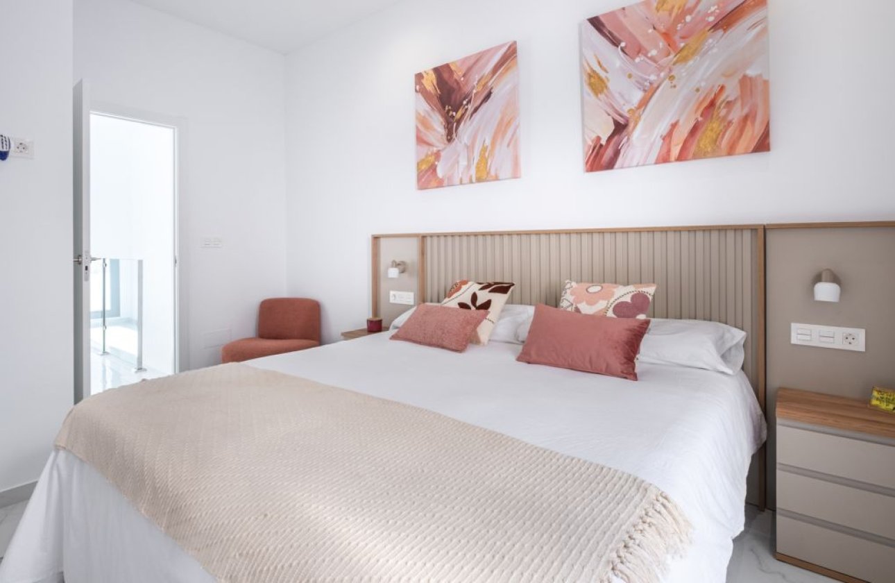 Resale - Villa -
Torrevieja - Costa Blanca