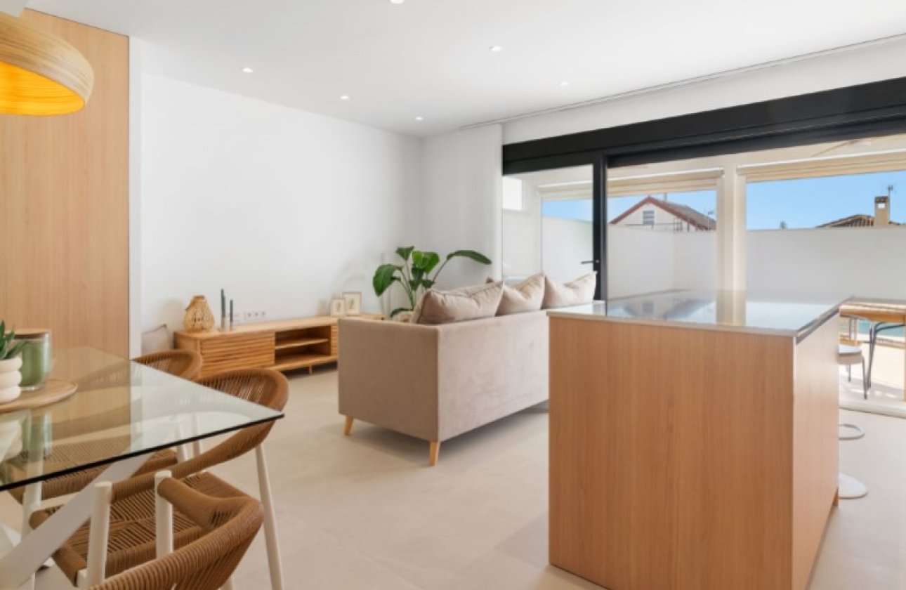 Resale - Villa -
Torrevieja - Costa Blanca