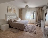 Resale - Villa -
Torrevieja - Costa Blanca