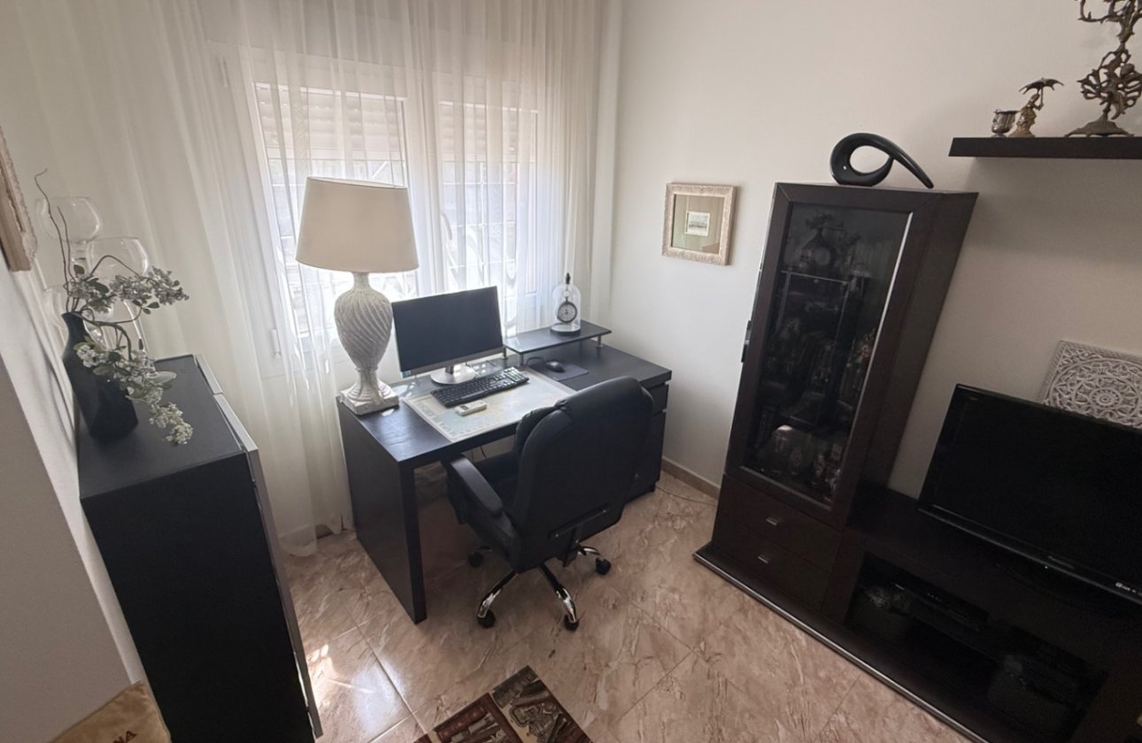 Resale - Villa -
Torrevieja - Costa Blanca