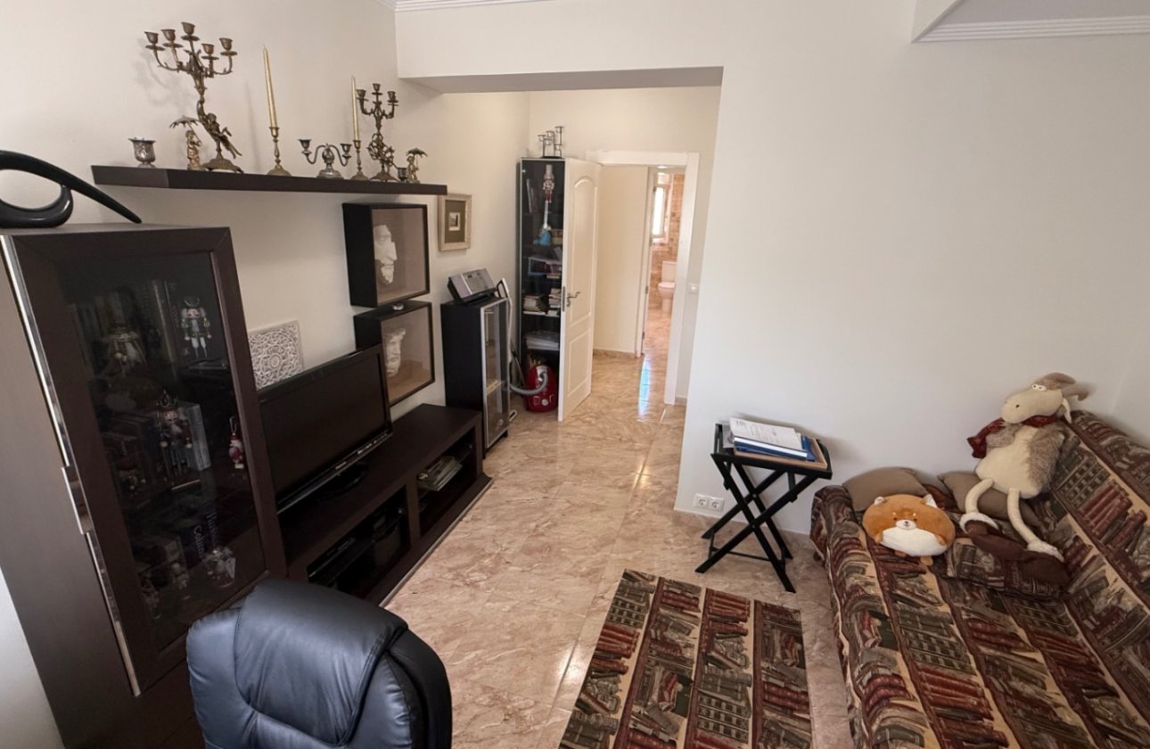 Resale - Villa -
Torrevieja - Costa Blanca