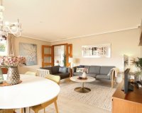 Resale - Villa -
Torrevieja - Costa Blanca