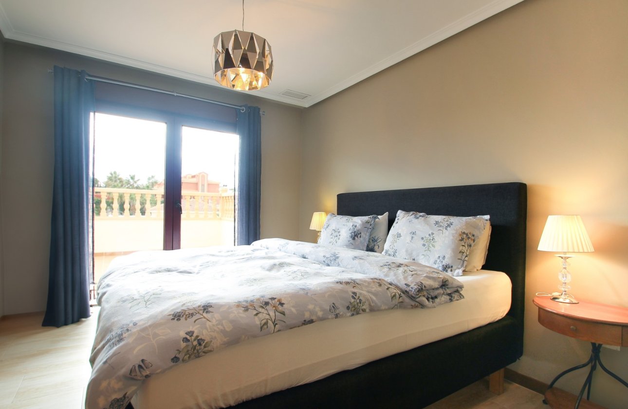 Resale - Villa -
Torrevieja - Costa Blanca