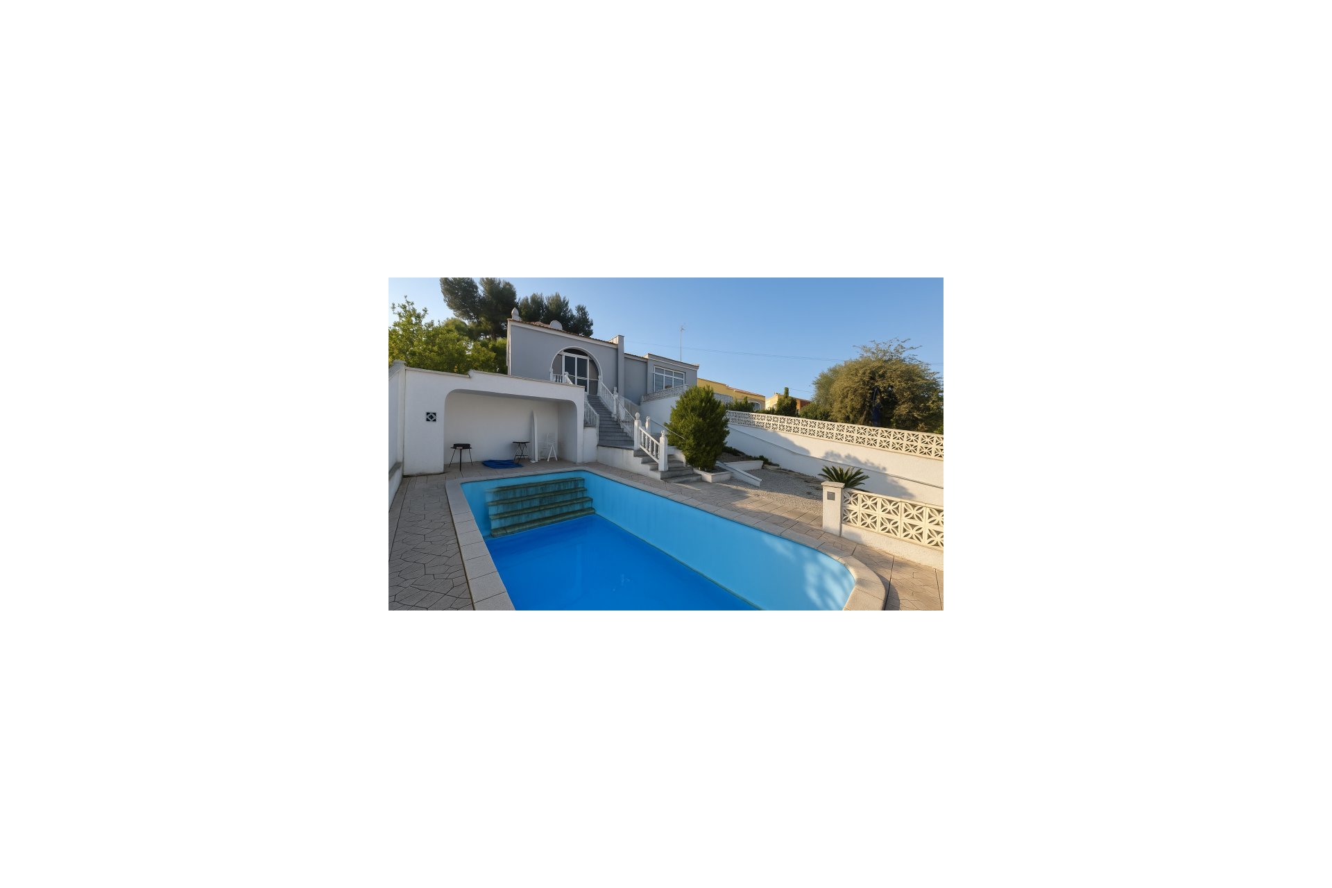 Resale - Villa -
Torrevieja - Costa Blanca