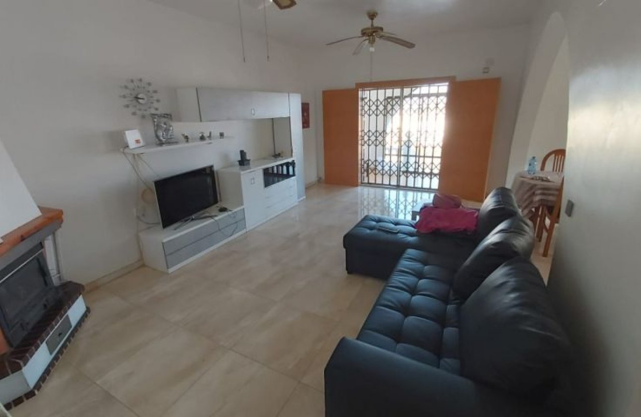 Resale - Villa -
Torrevieja - Costa Blanca