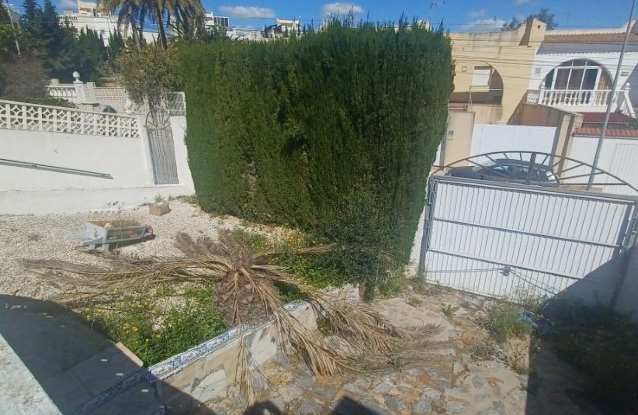 Resale - Villa -
Torrevieja - Costa Blanca