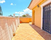 Resale - Villa -
Torrevieja - Costa Blanca