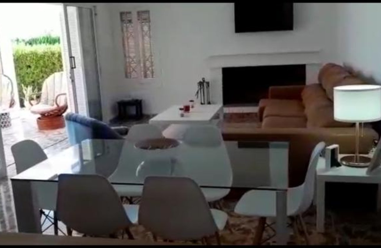 Resale - Villa -
Torrevieja - Costa Blanca