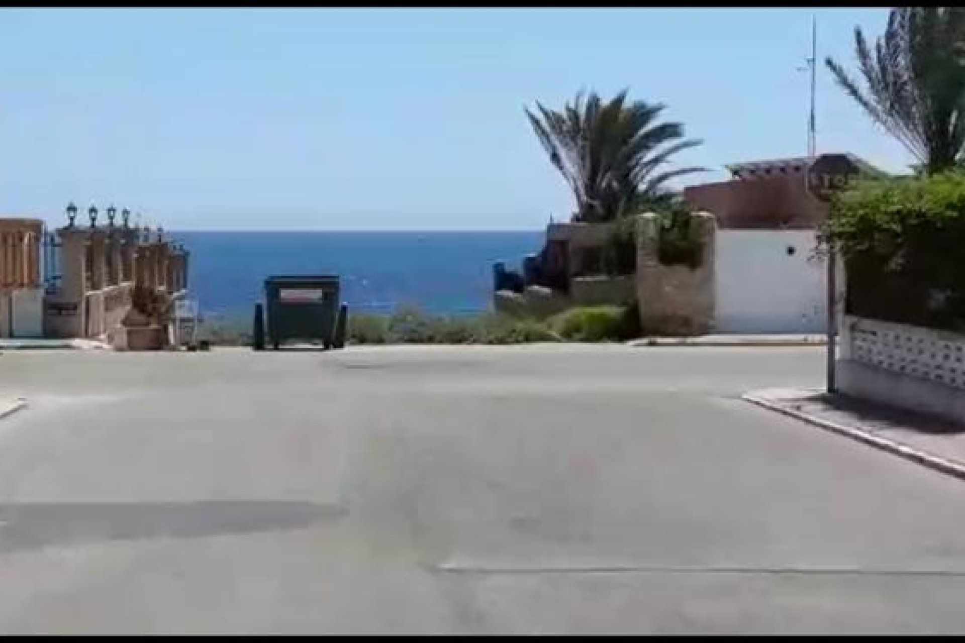 Resale - Villa -
Torrevieja - Costa Blanca