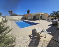 Resale - Villa -
Torrevieja - Costa Blanca
