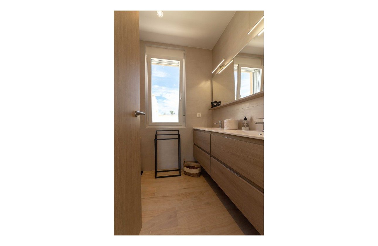 Resale - Villa -
Torrevieja - Costa Blanca