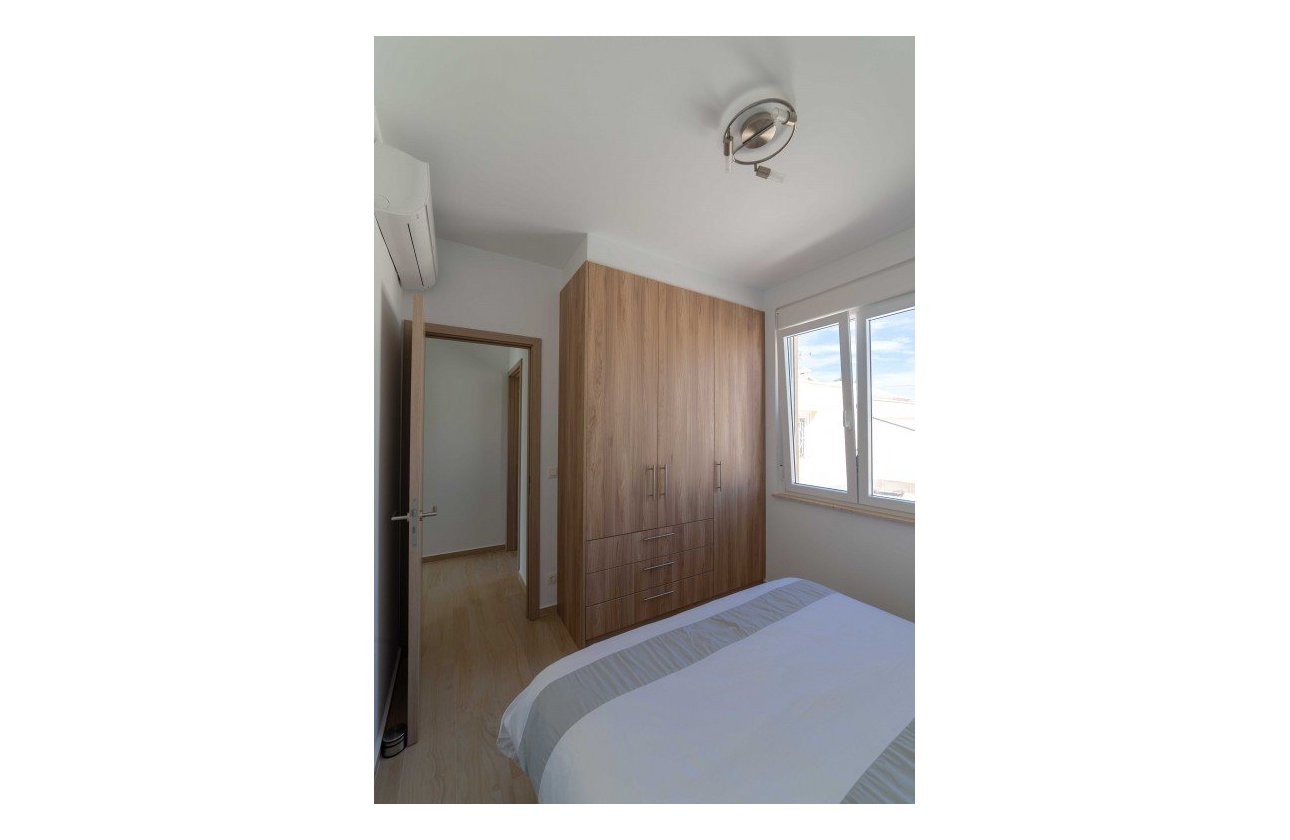 Resale - Villa -
Torrevieja - Costa Blanca