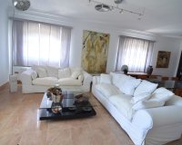 Resale - Villa -
Torrevieja - Costa Blanca