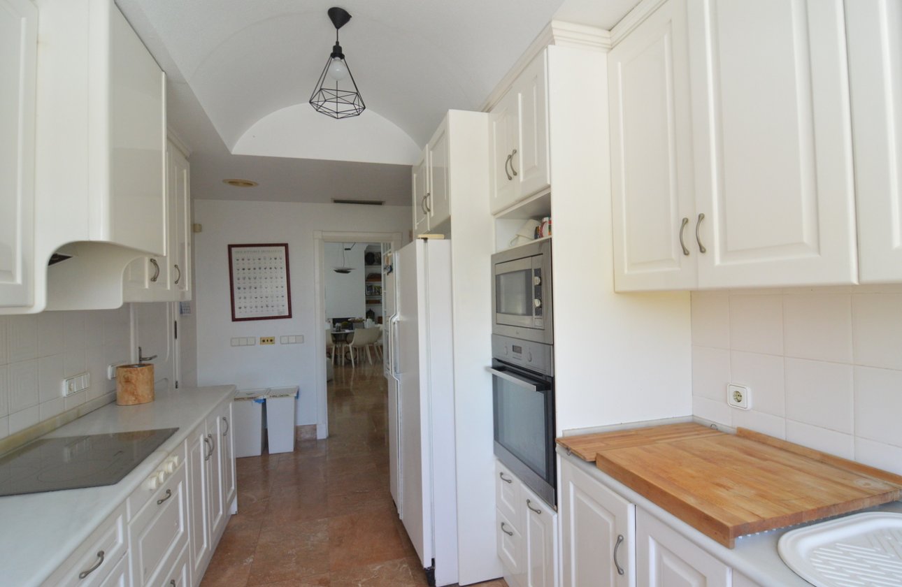 Resale - Villa -
Torrevieja - Costa Blanca