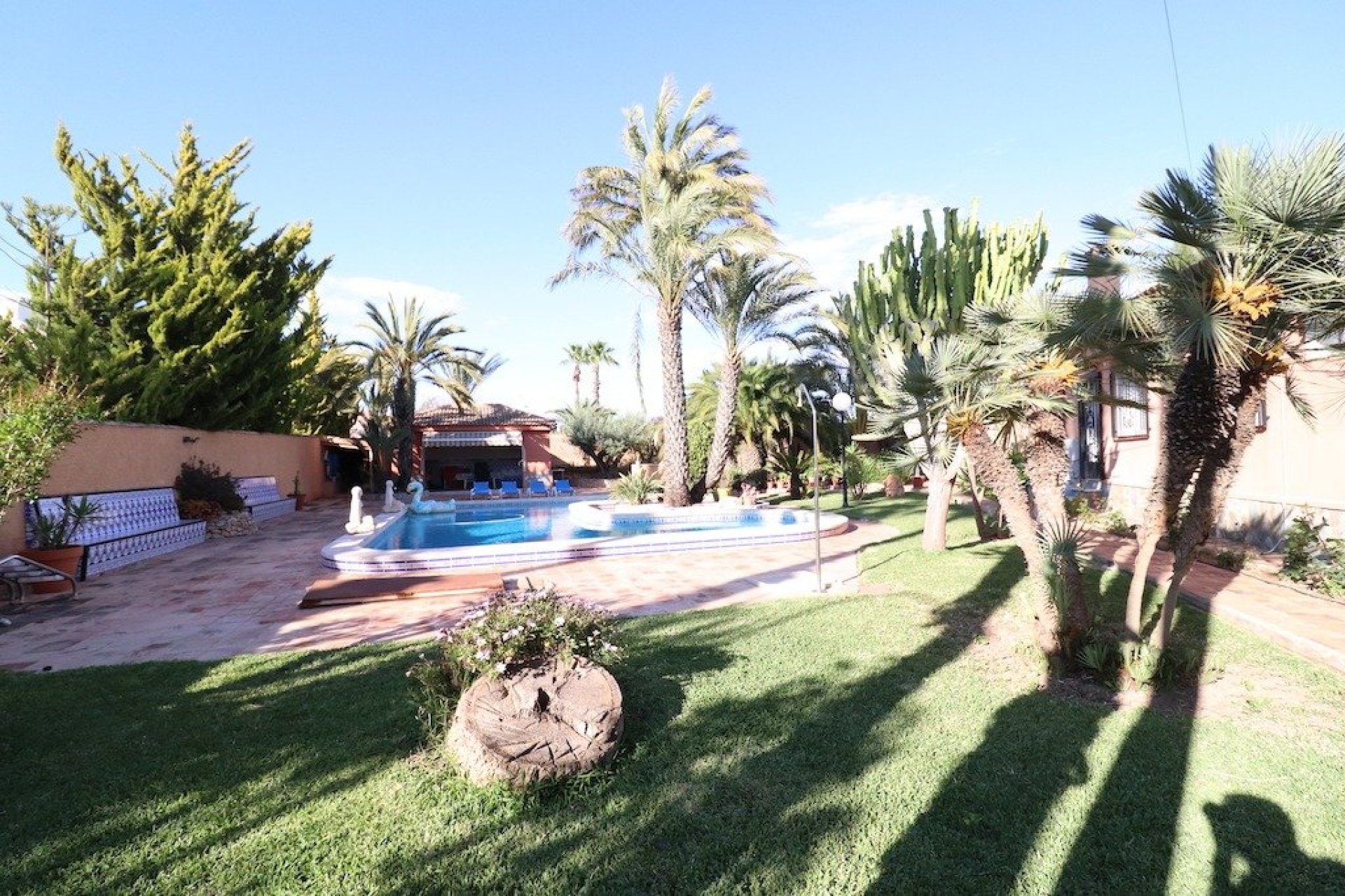 Resale - Villa -
Torrevieja - Costa Blanca