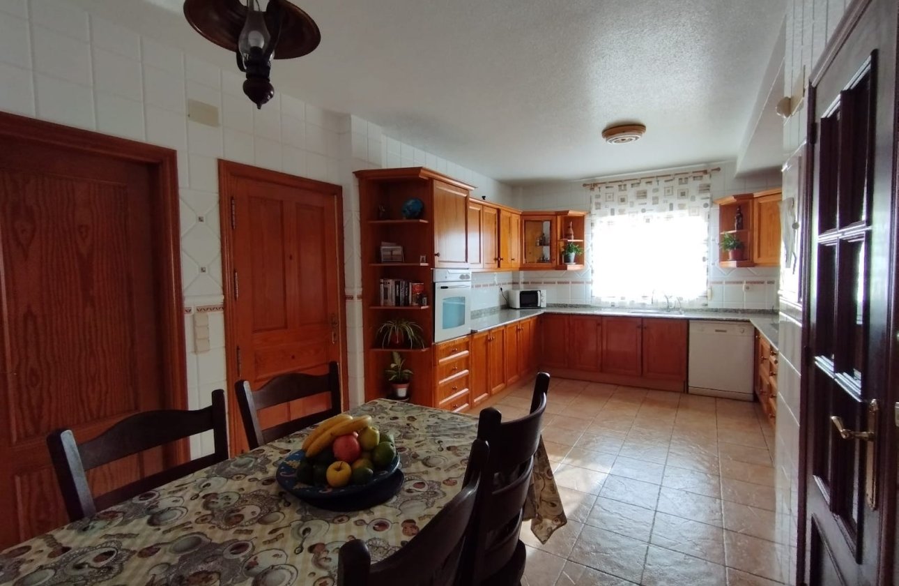 Resale - Villa -
Torrevieja - Costa Blanca