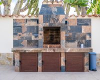 Resale - Villa -
Torrevieja - Costa Blanca