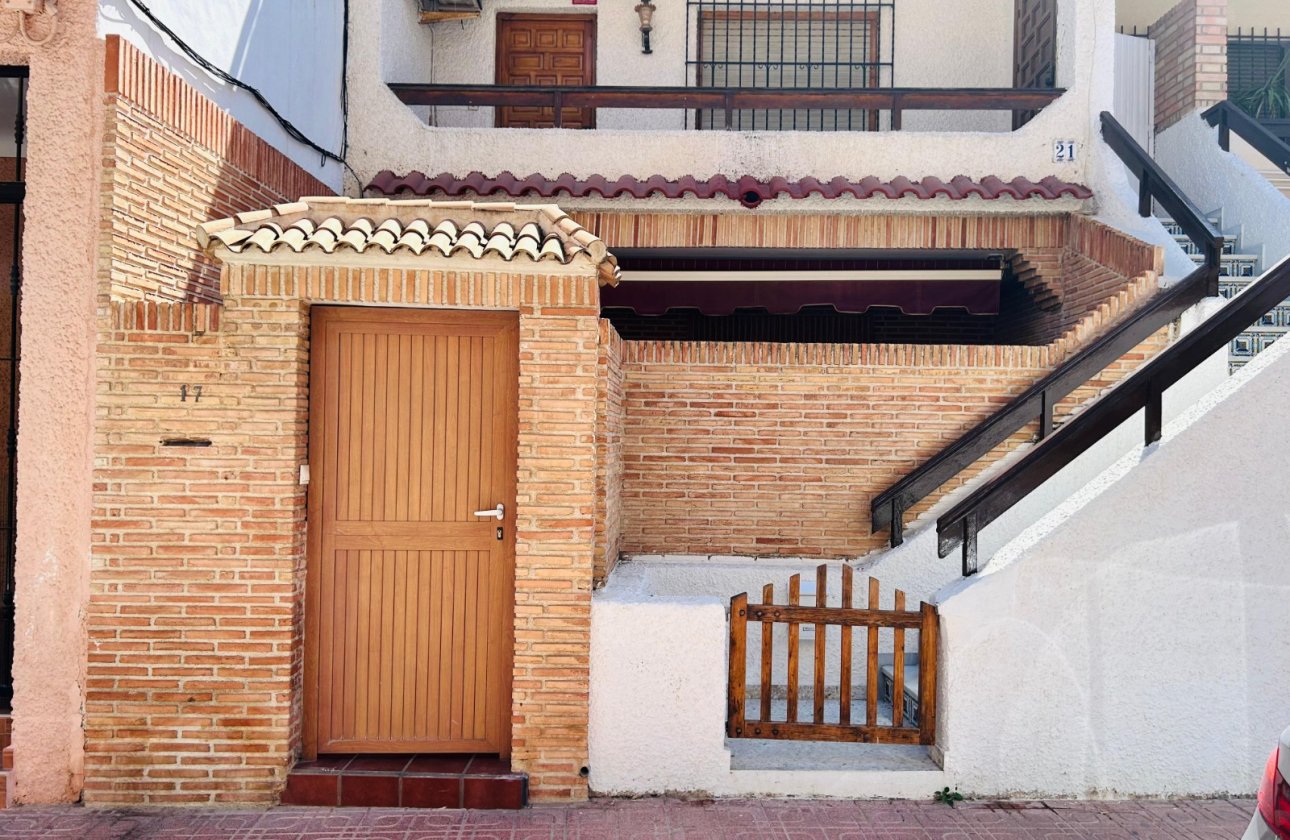 Resale - Villa -
Torrevieja - Costa Blanca