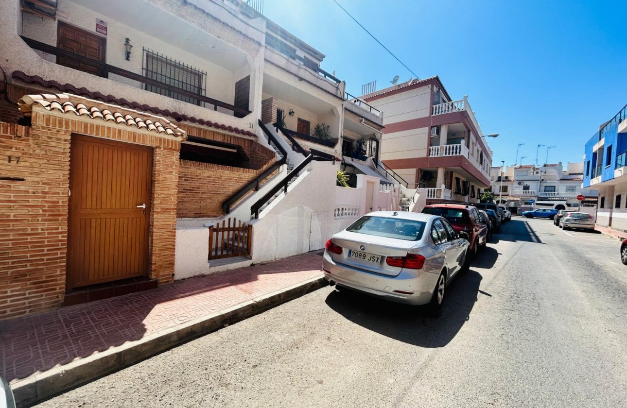Resale - Villa -
Torrevieja - Costa Blanca
