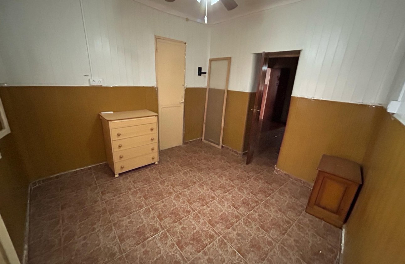 Resale - Villa -
Torrevieja - Costa Blanca