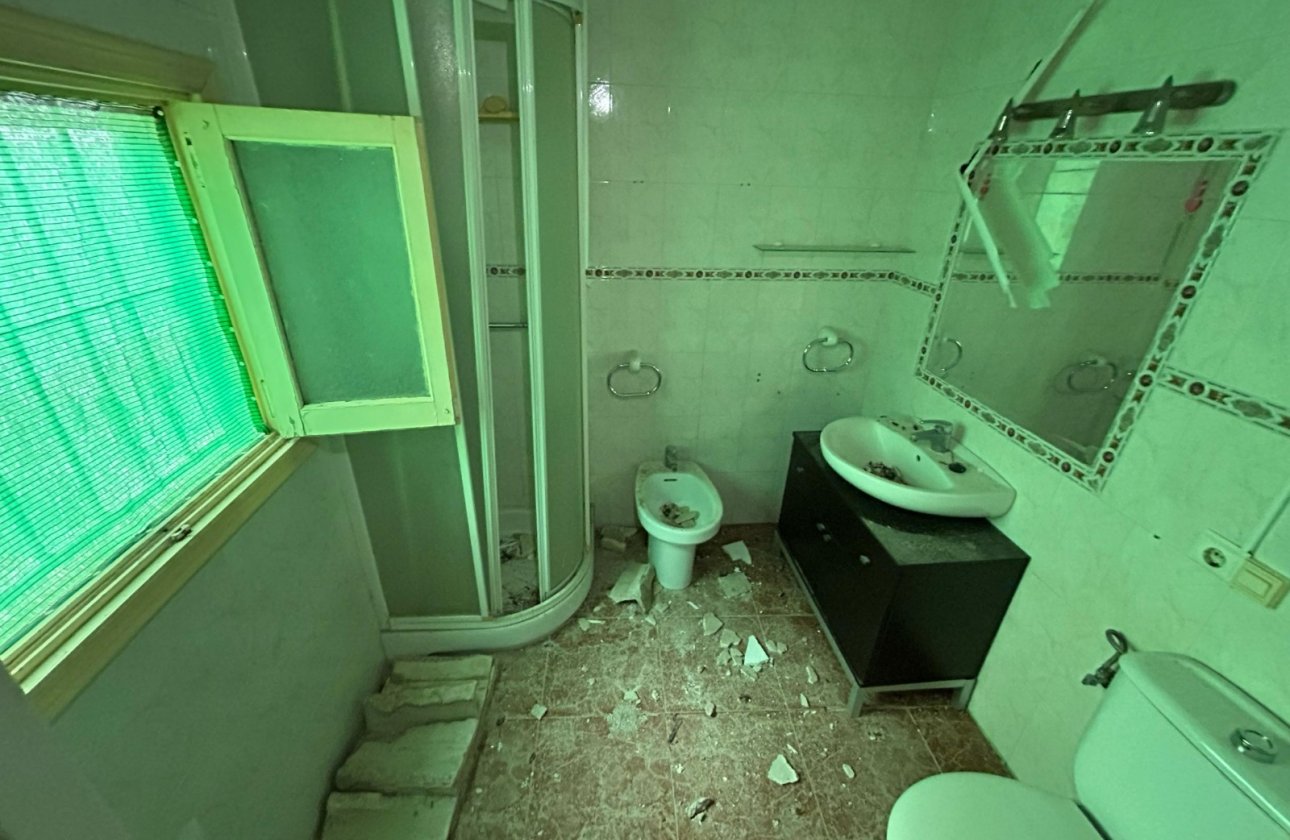 Resale - Villa -
Torrevieja - Costa Blanca