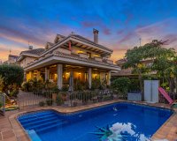 Resale - Villa -
Torrevieja - Costa Blanca