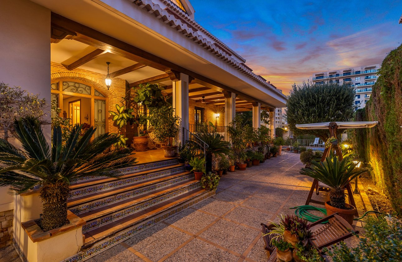 Resale - Villa -
Torrevieja - Costa Blanca