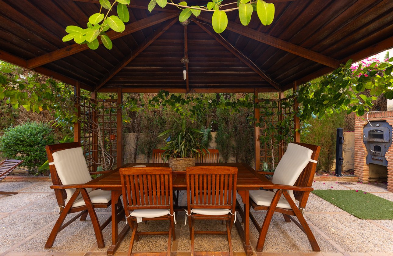 Resale - Villa -
Torrevieja - Costa Blanca