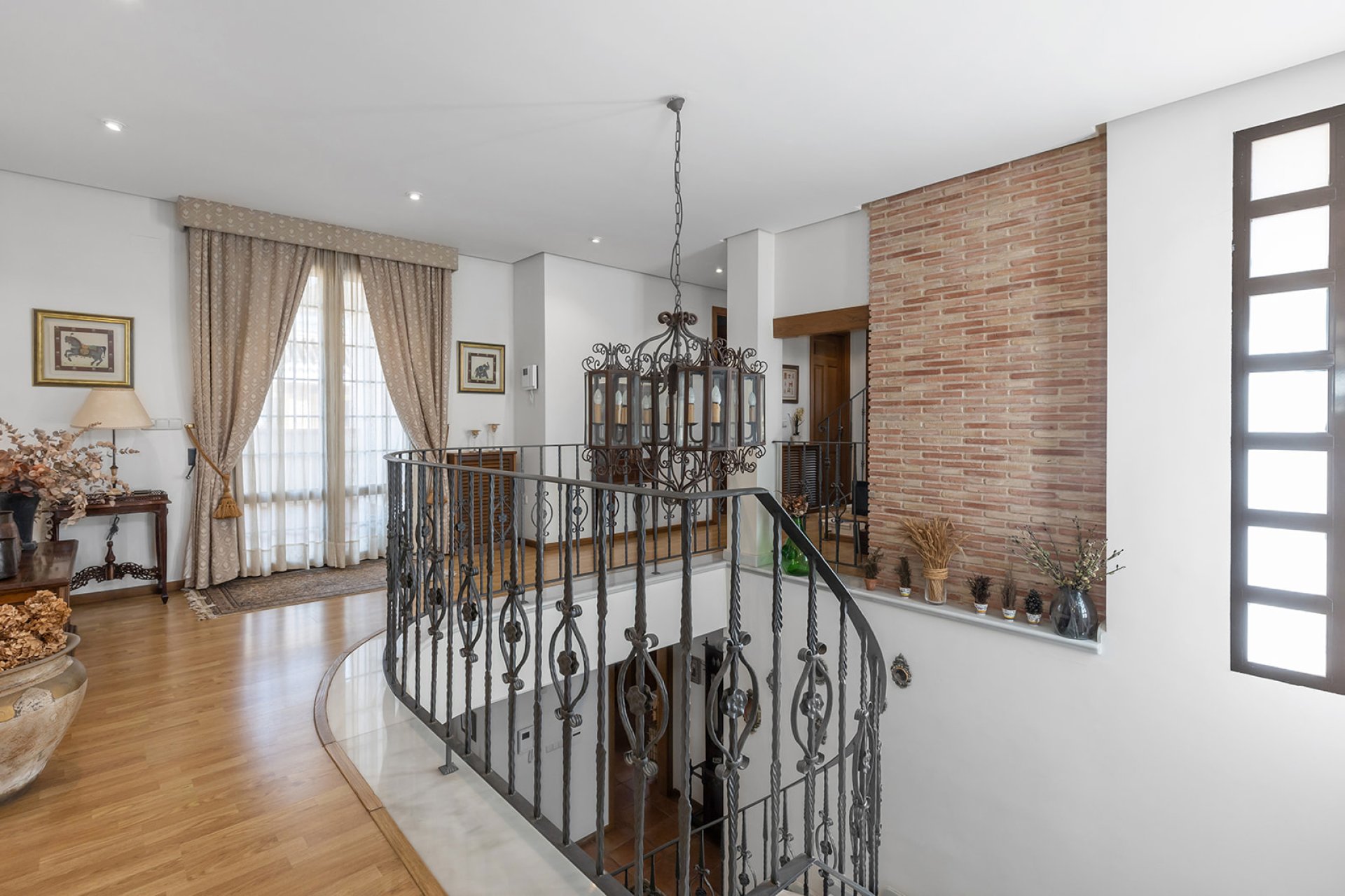 Resale - Villa -
Torrevieja - Costa Blanca