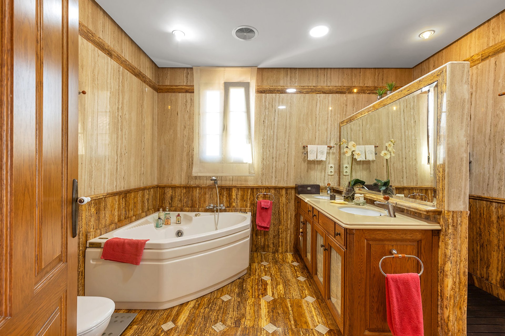 Resale - Villa -
Torrevieja - Costa Blanca