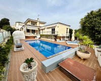 Resale - Villa -
Torrevieja - Costa Blanca