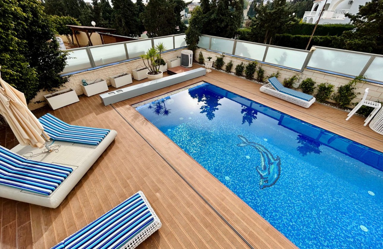 Resale - Villa -
Torrevieja - Costa Blanca