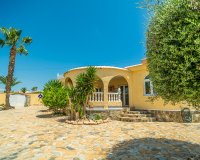 Resale - Villa -
Torrevieja - Costa Blanca
