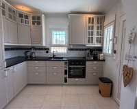 Resale - Villa -
Torrevieja - Costa Blanca