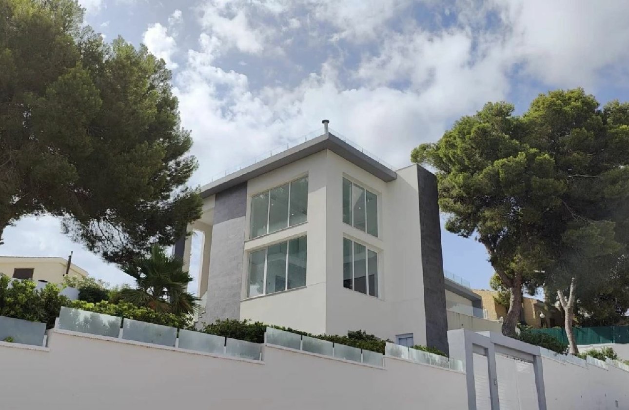 Resale - Villa -
Torrevieja - Costa Blanca