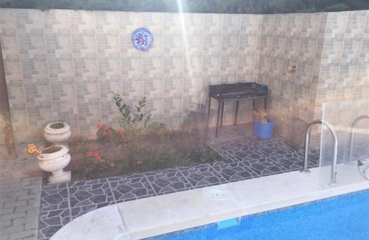 Resale - Villa -
Torrevieja - Costa Blanca