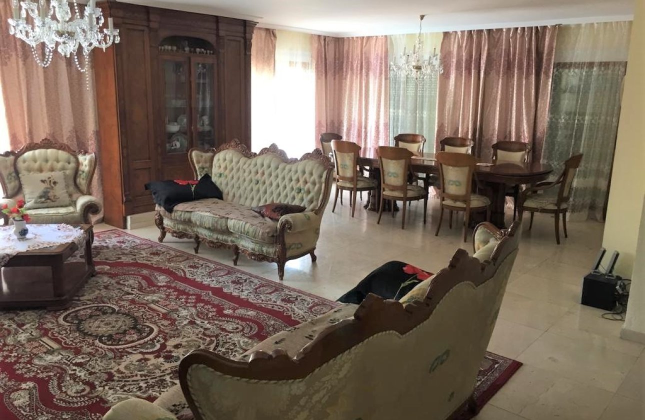 Resale - Villa -
Torrevieja - Costa Blanca