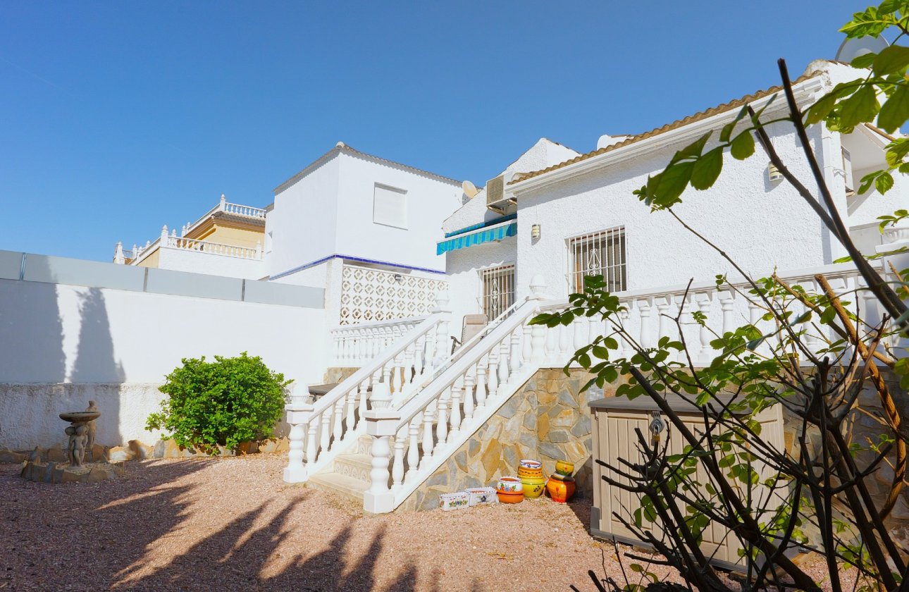 Resale - Villa -
Torrevieja - Costa Blanca