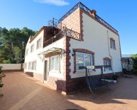 Resale - Villa -
Torrevieja - Costa Blanca