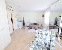 Resale - Villa -
Torrevieja - Costa Blanca