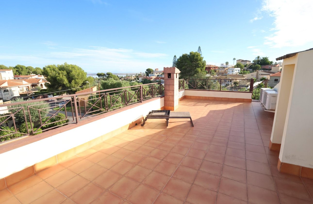 Resale - Villa -
Torrevieja - Costa Blanca