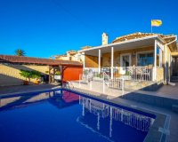 Resale - Villa -
Torrevieja - Costa Blanca