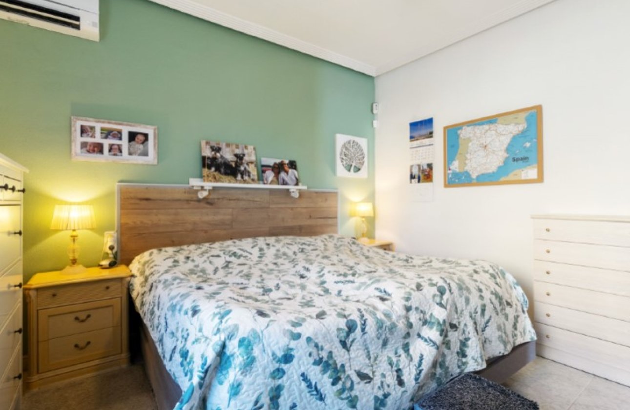 Resale - Villa -
Torrevieja - Costa Blanca