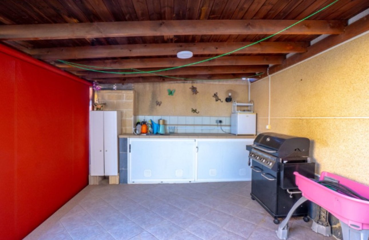 Resale - Villa -
Torrevieja - Costa Blanca