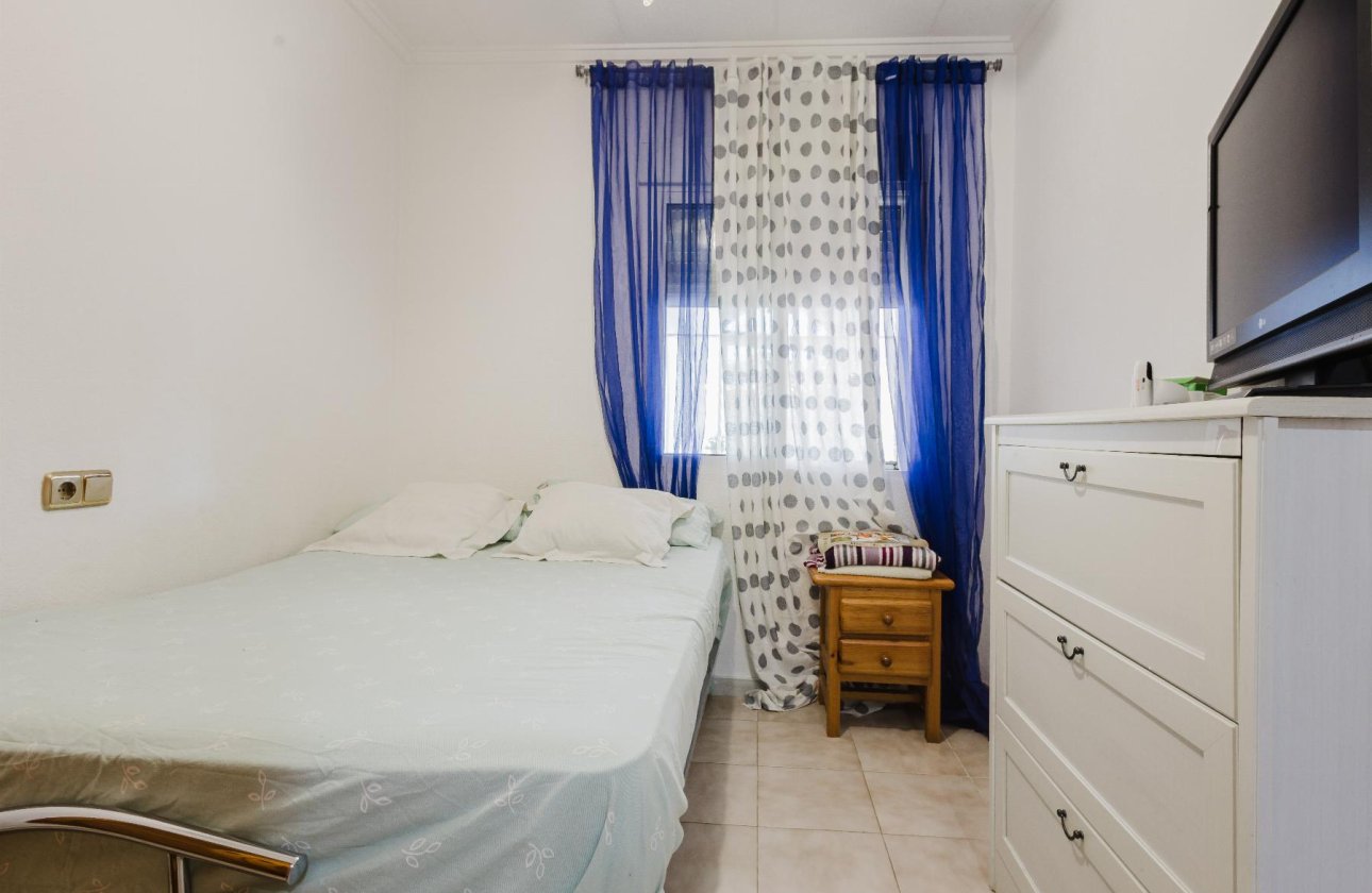 Resale - Villa -
Torrevieja - Costa Blanca