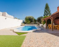 Resale - Villa -
Torrevieja - Costa Blanca