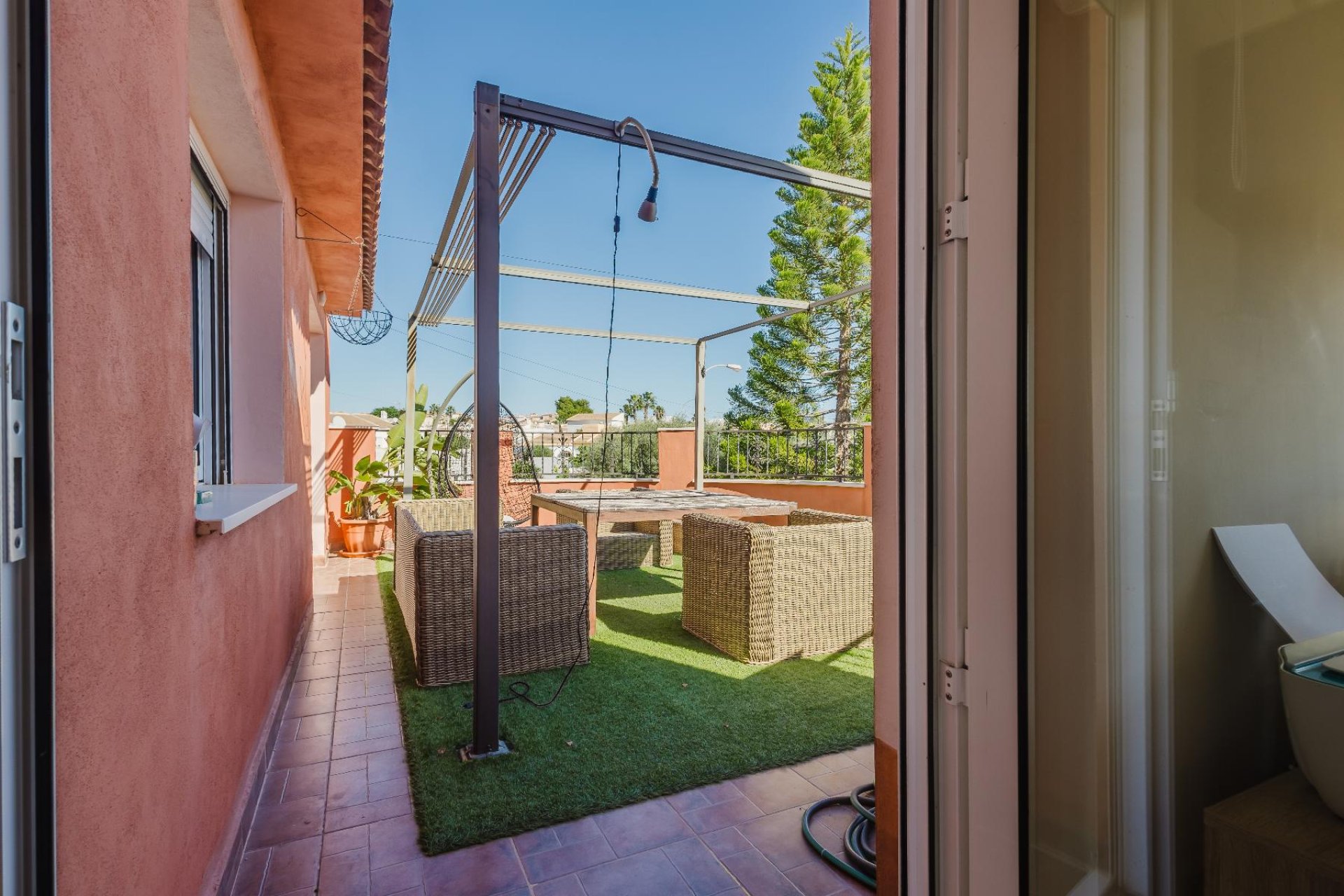 Resale - Villa -
Torrevieja - Costa Blanca