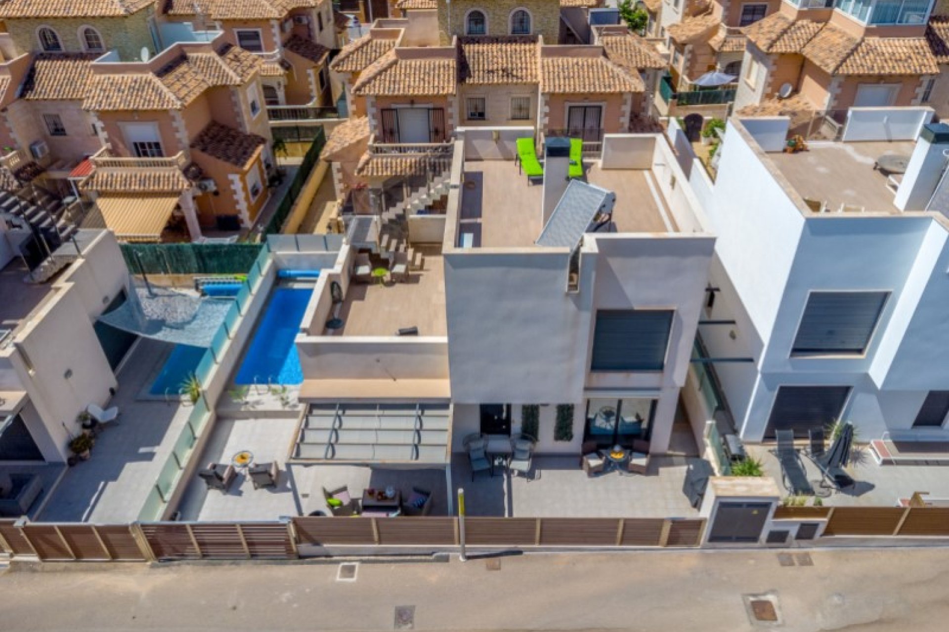 Resale - Villa -
Torrevieja - Costa Blanca